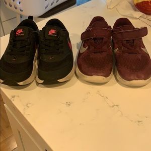 Toddler girls Nike shoes 9c